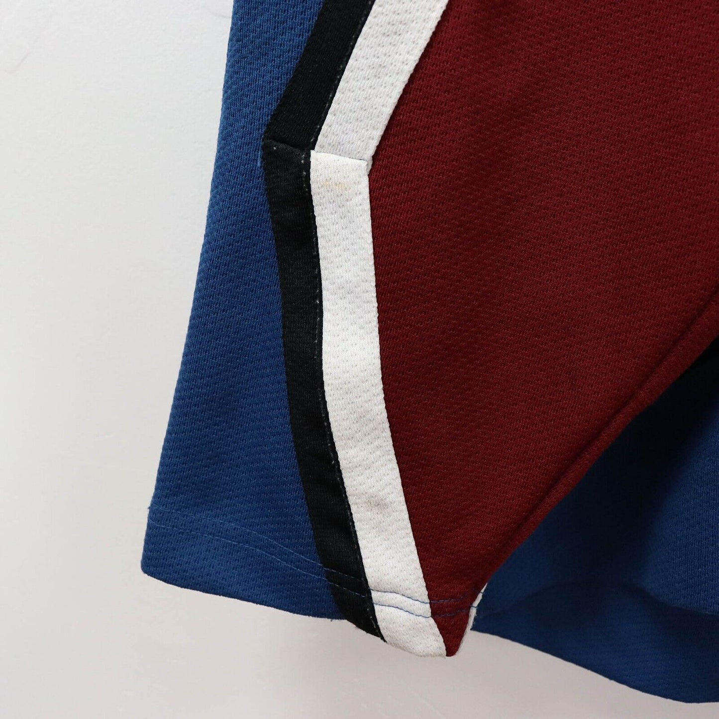 90's Starter Colorado Avalanche Sakic NHL Hockey Jersey Size M