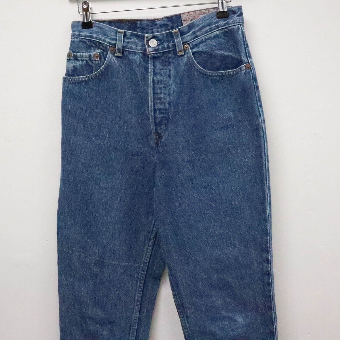 Vintage Levi’s High Waist Mom Taper Jeans Size UK 8