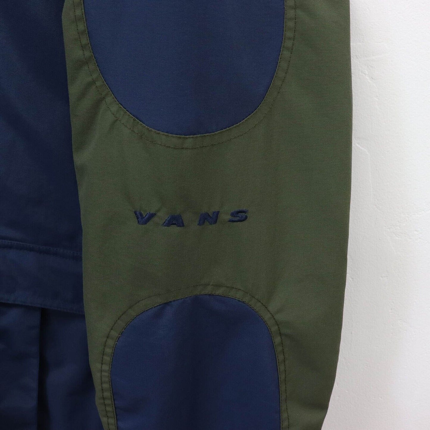 00s Vans Raincoat Size M