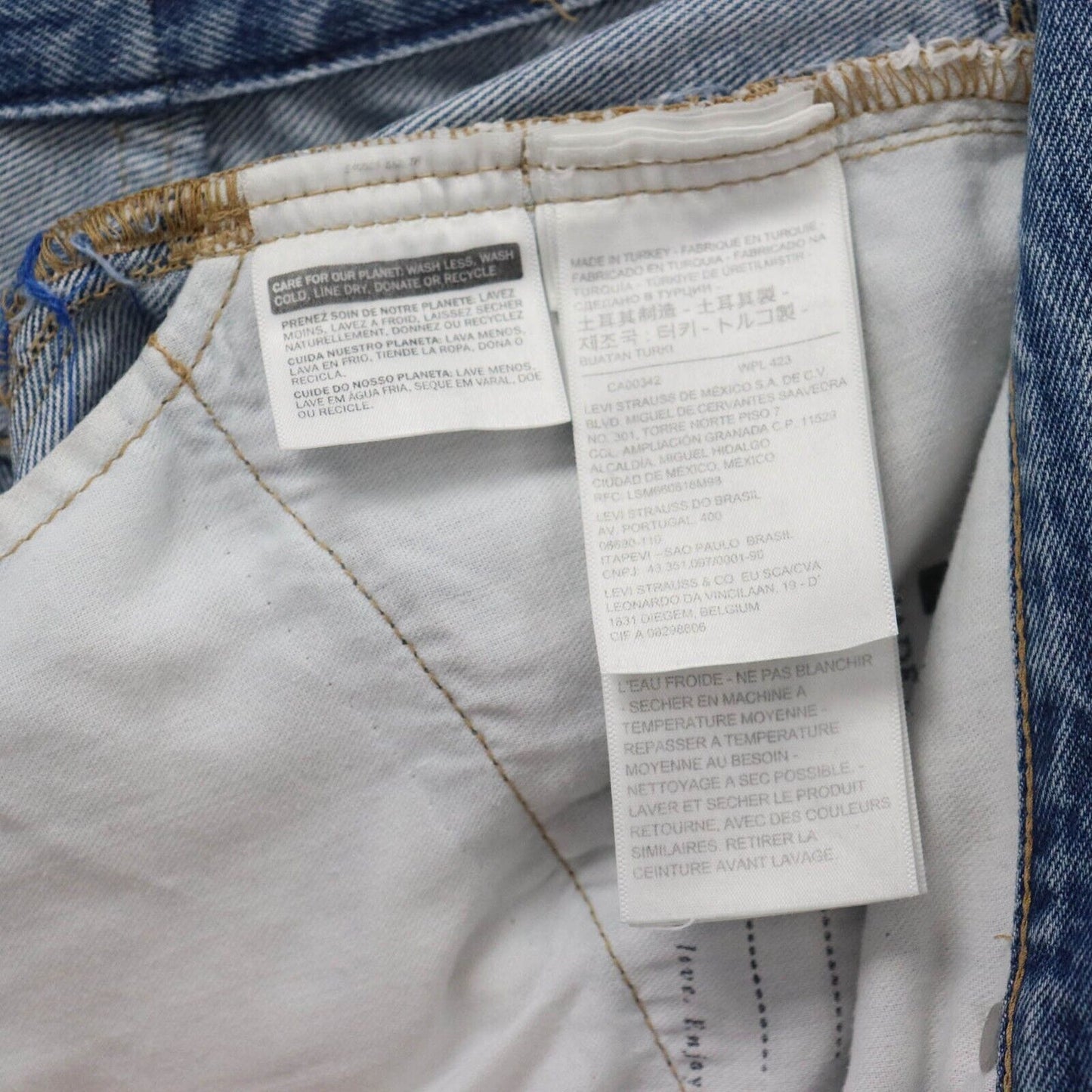00s Levi’s Loose Taper Jeans Size UK 12 W30 L24