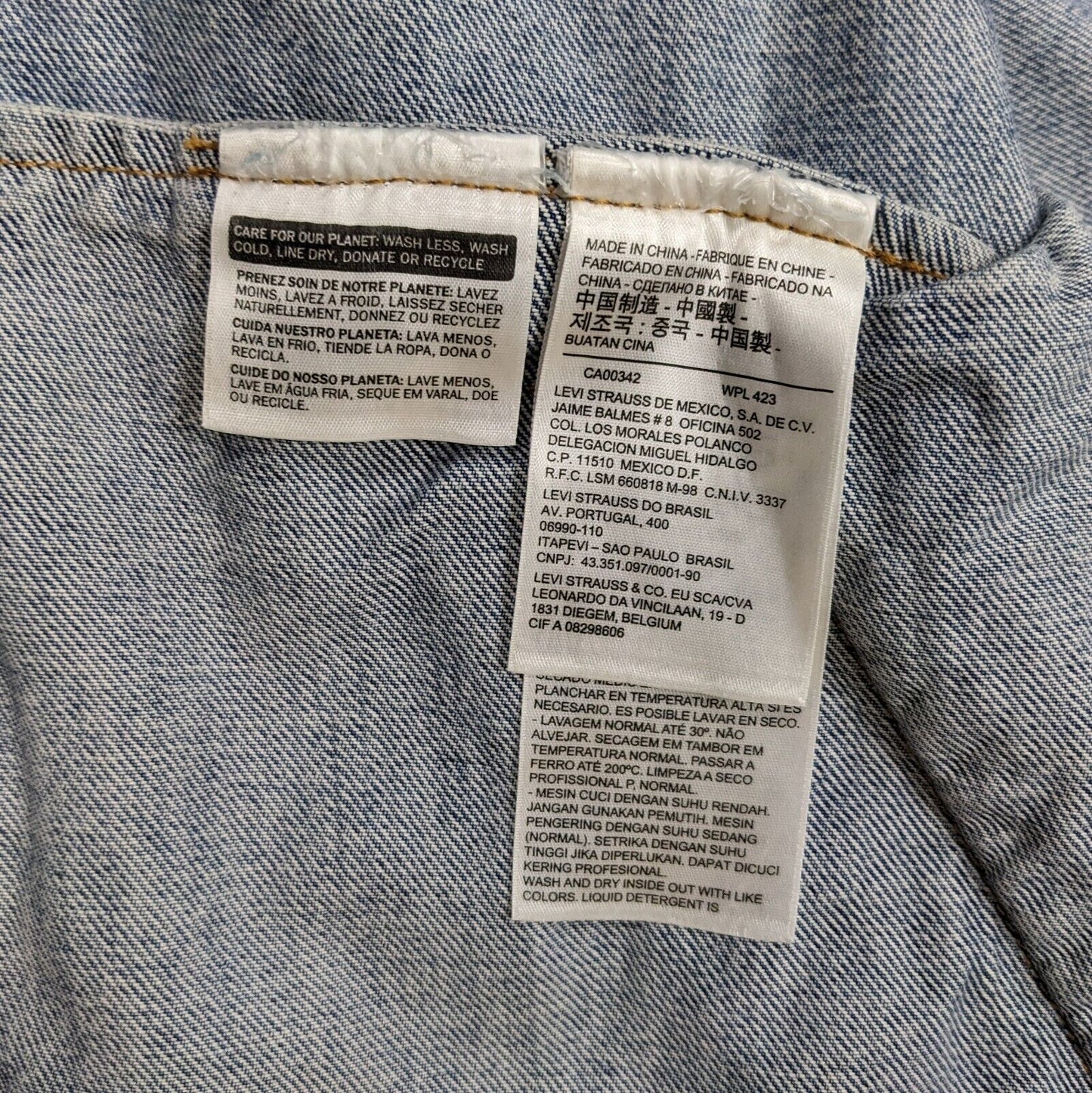 Levi’s Denim Jacket Size M