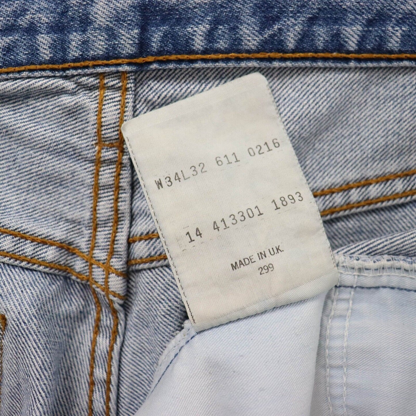 90s Levi’s 611 Mom Fit Jeans Size UK14 L28