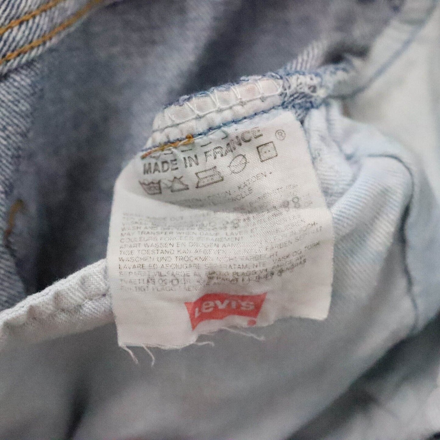 Vintage Levi’s High Waist Mom Taper Jeans Size UK 8