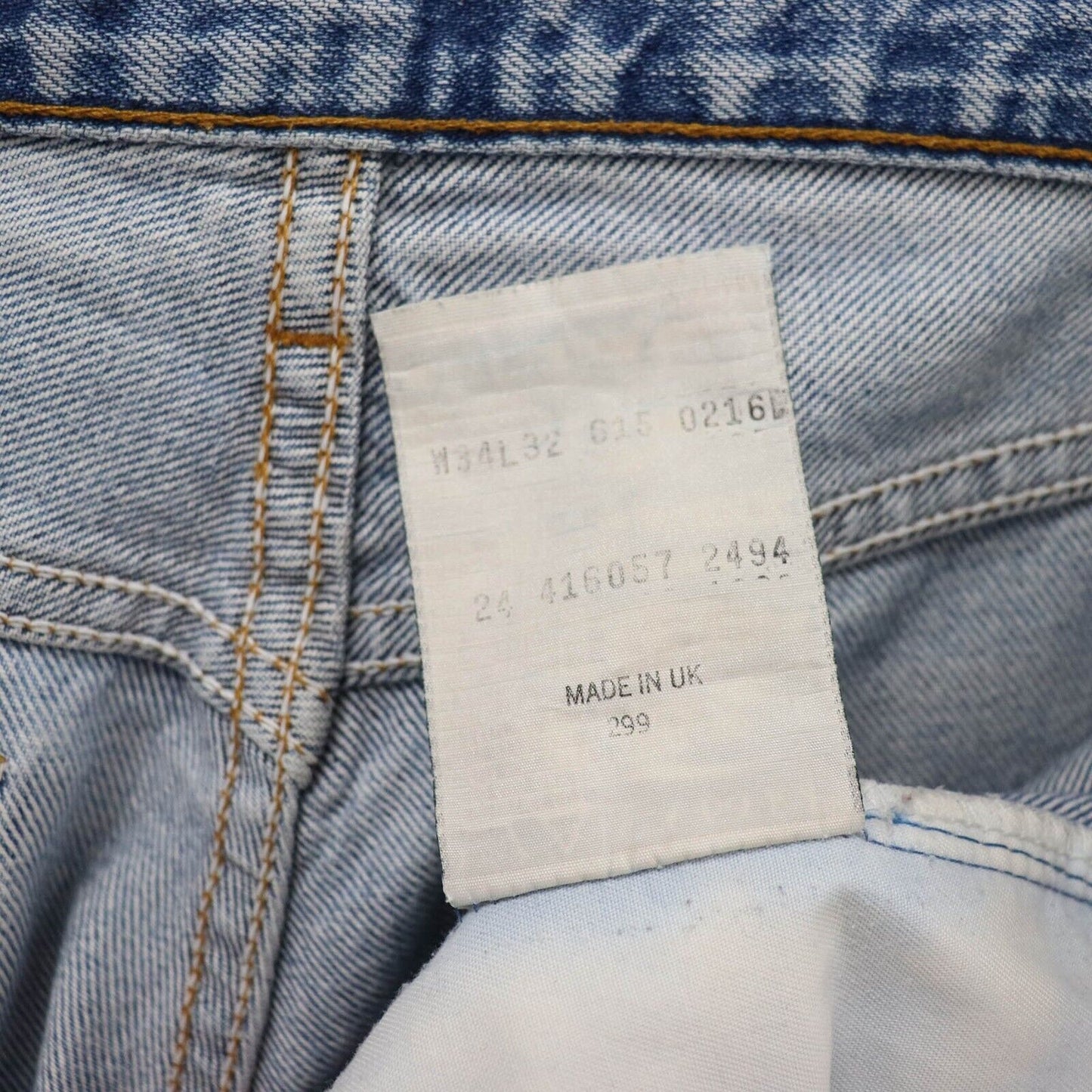 90s Levi’s High Waist Mom Fit Jeans Size UK16 L32